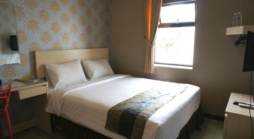 Mine Home Hotel Bandung Esterno foto
