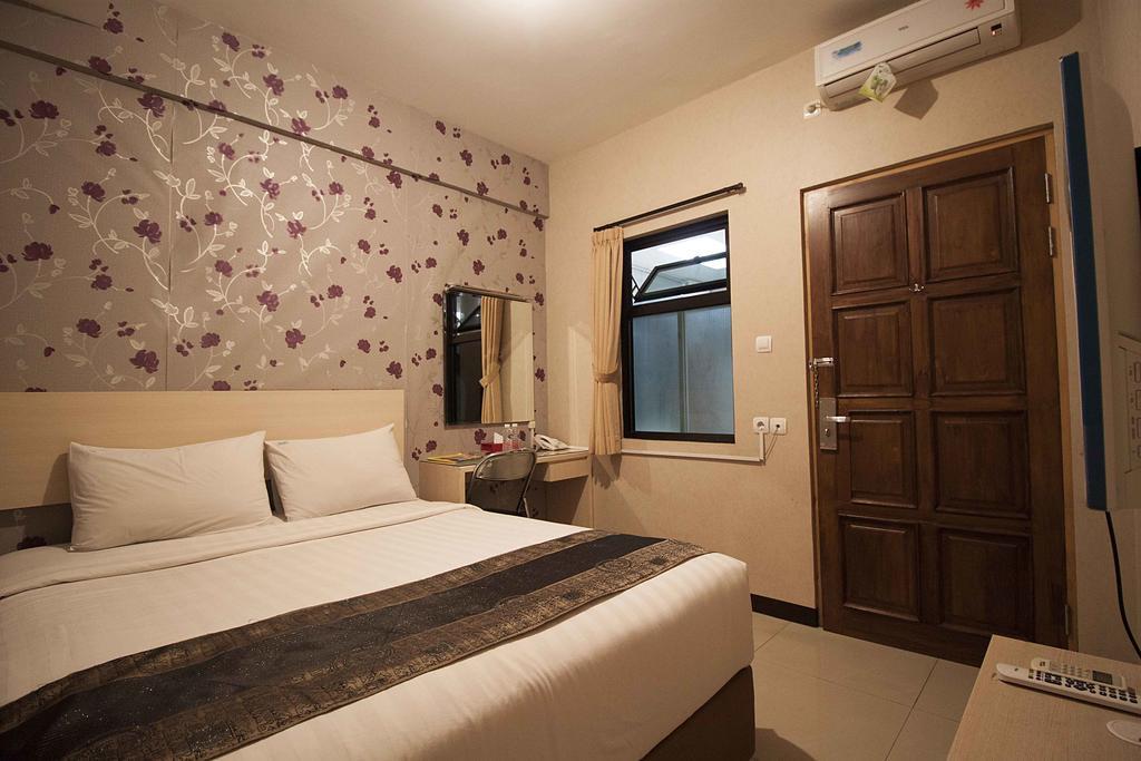 Mine Home Hotel Bandung Esterno foto