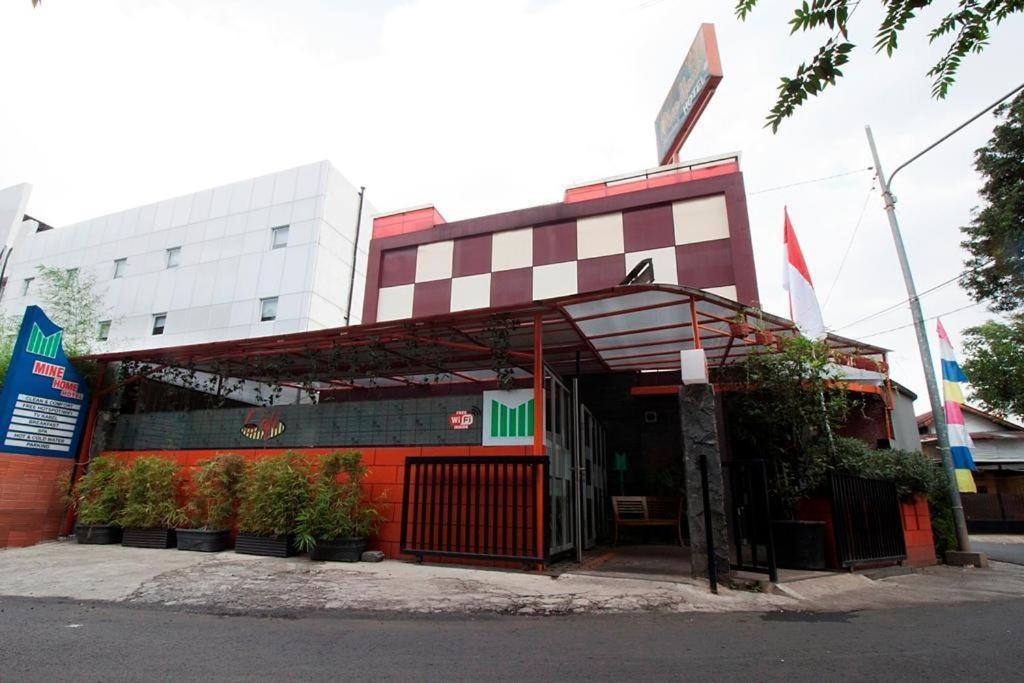 Mine Home Hotel Bandung Esterno foto