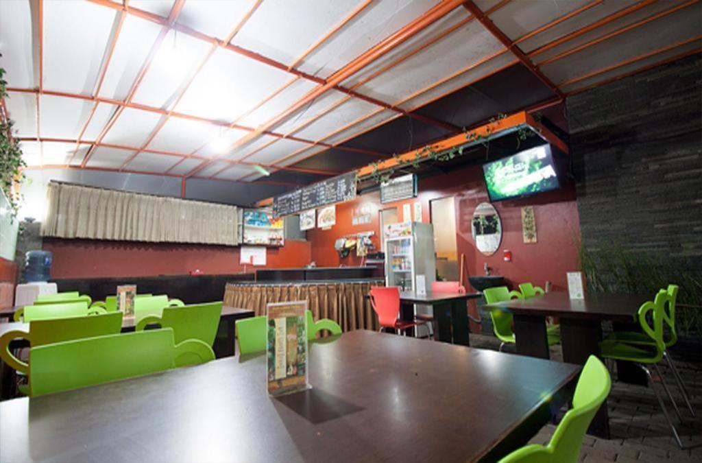 Mine Home Hotel Bandung Esterno foto