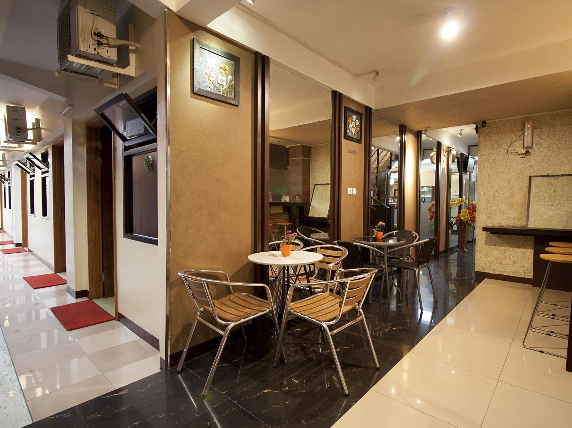 Mine Home Hotel Bandung Esterno foto